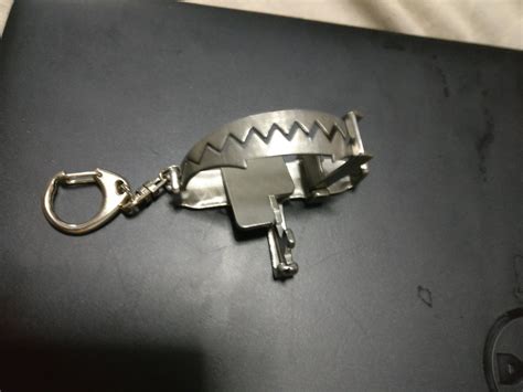 Mini Bear Trap Keychain 57 Koleksi Gambar