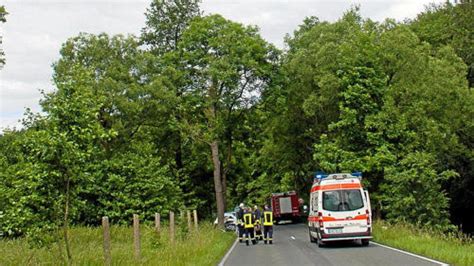 Zwei Schwerverletzte Bei Unfall Nahe Wolfersdorf