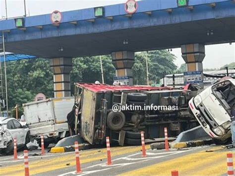 Kecelakaan Beruntun Diduga Akibat Truk Ugal Ugalan Di Gt Halim Utama