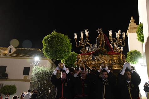 Cristo De La Ca A Y Esperanza Alumbran La Noche De Martes Santo En San