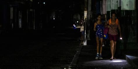 Unas 15 ONG Alertan Sobre Crisis Humanitaria En Cuba Tras Colapso