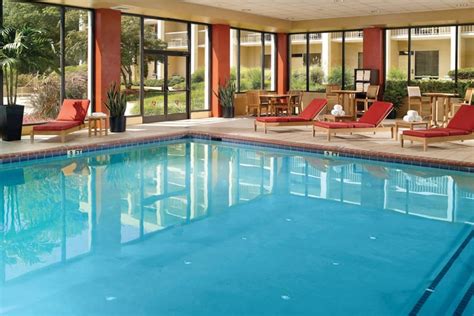 Hotel in Atlanta, GA, with Indoor Pool | Atlanta Airport Marriott