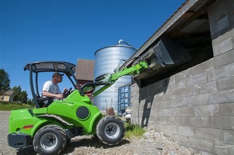 Avant Mini Loader Xl High Tip Bucket Avant Equipment Australia