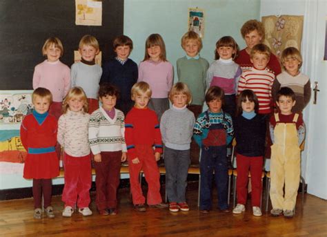 Photo de classe Section Enfantine 3 1983 1984 de 1984 Ecole Aymé