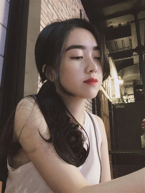 Bạn gái Hà Đức Chinh Mặt xinh như hot girl vóc dáng nóng bỏng sexy