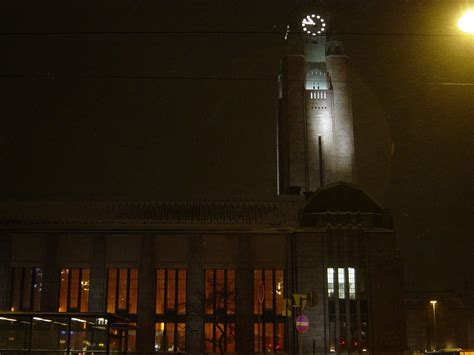 railway stations: Finland: Helsinki (Helsingin päärautatieasema)