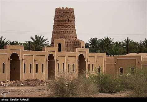 Persian Architecture in Photos: Shafi’abad Caravanserai | Iran Front Page