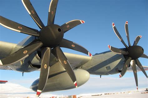 Hartzell Propellers Leading Since 1917