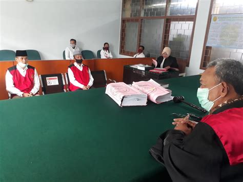 Sidang Pemalsuan Keterangan Surat Tanah Vonis 10 Bulan Penjara Memontum