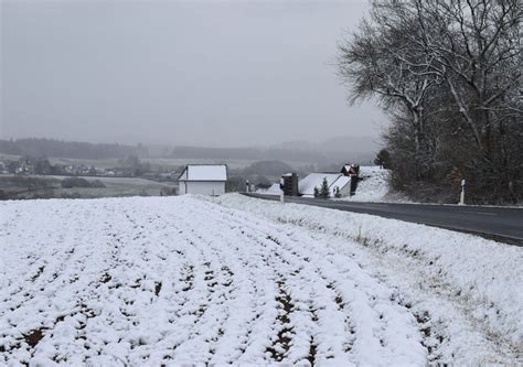 Neuer Temperatursturz Und Schnee In Deutschland Nach Altweibersommer Light