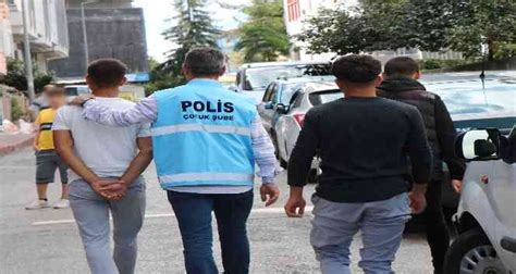 Polis okul çevrelerinde kuş uçurtmuyor İhlas Haber Ajansı