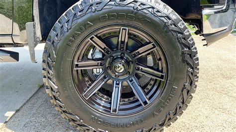 20 Fuel Wheels D708 Rogue Gloss Black With Gloss DDT Off Road Rims