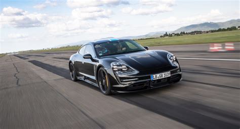 Tout Premier Essai De La Porsche Taycan Lectrique Le Km H