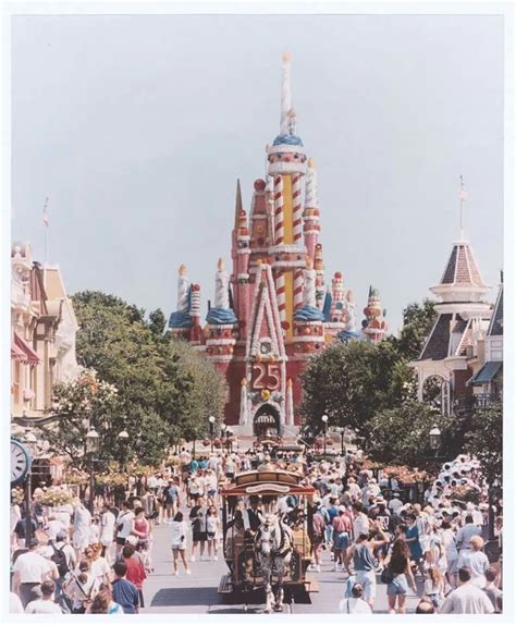 Picture of the day: Walt Disney World 25th Anniversary Cinderella Castle Birthday Cake publicity ...