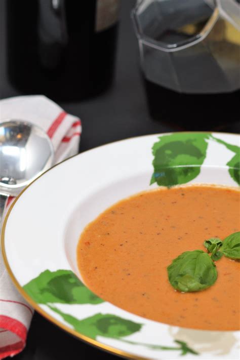 The BEST Healthy Creamy Tomato Soup