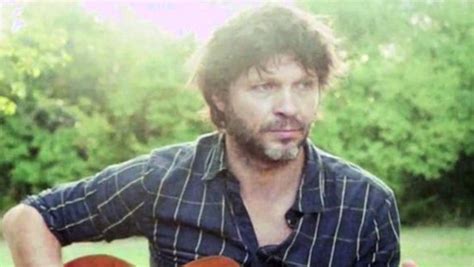 Bertrand Cantat Un Premier Clip Droit Dans Le Soleil En Attendant L