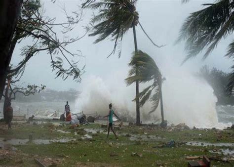 Madagascar Lh Pital De Mananjary D Vast Par Le Cyclone Batsirai