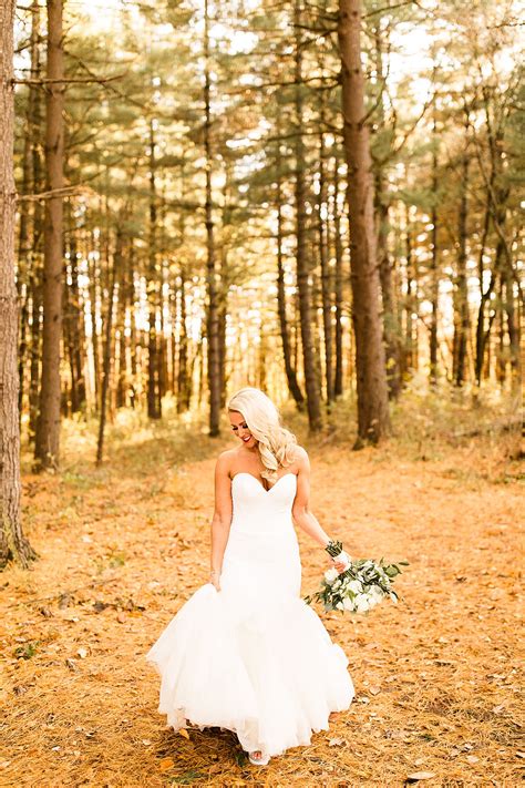 Andy & Erica :: Ryse Nightclub | St. Charles Wedding Photos | St. Louis