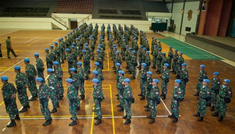 Mabes Tni Kini Wajibkan Seragam Baret Hitam Nasional