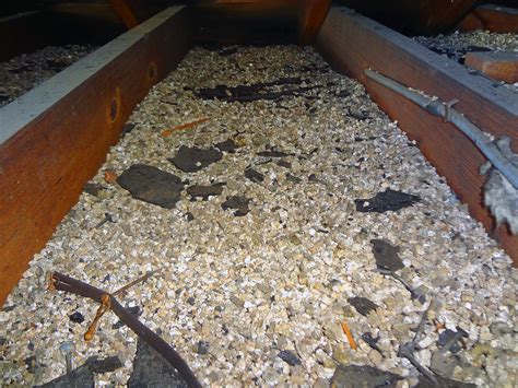 Vermiculite Attic Insulation Between Joists Partial View O Flickr