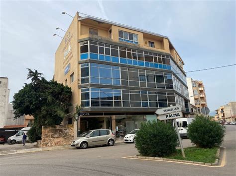 Edificio De Uso Mixto En Venta En Calle De Lloseta Cristo Rey Parque