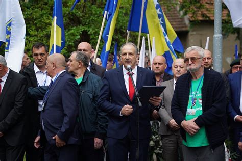 Delegacija Vlade FBiH u Bugojnu obilježila Dan Zlatnih ljiljana