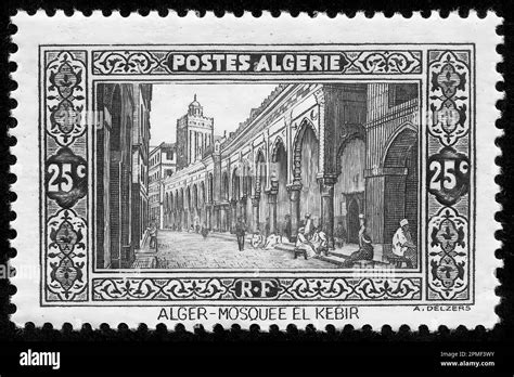 Ancienne Mosqu E Alger Banque D Images Noir Et Blanc Alamy