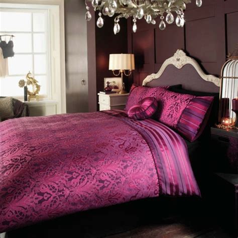 Perfect purple bedrooms