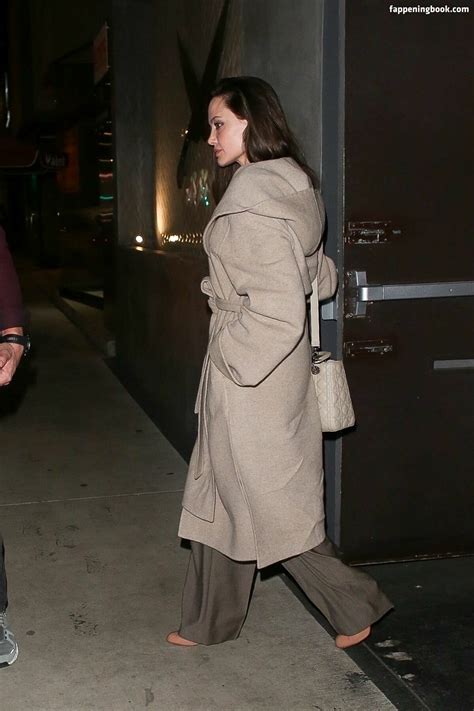 Angelina Jolie Nude OnlyFans Leaks Fappening Page 2 FappeningBook