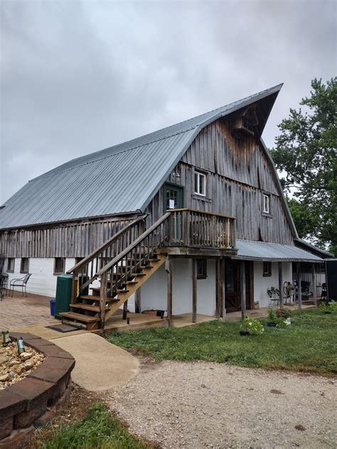Prairie Barn Winery & Christmas Tree Farm - Meramec River Wine Trail