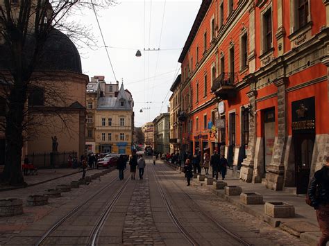 Architecture of the historic center of Lviv · Ukraine travel blog