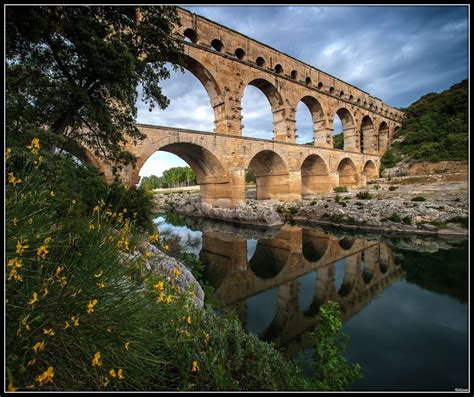 Pont Du Gard An Ancient Roman Aqueduct Bridge Provence France