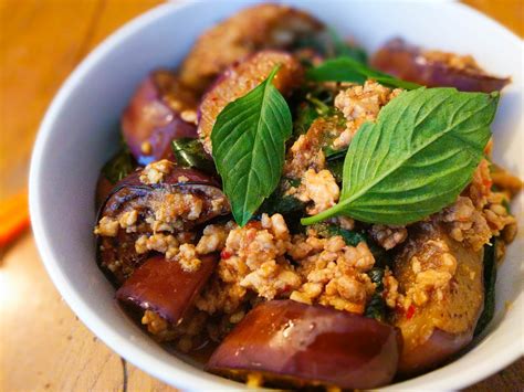 Homemade Chinese Eggplant Stir Fry With Ground Chicken And Thai Basil Food Recipes Eggplant