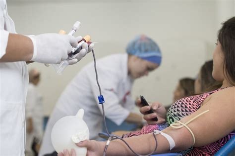 Hemoce Realiza Campanha Para Incentivar Doa O De Sangue A Jovens De