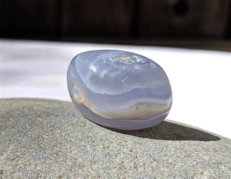 Blue Lace Agate Meaning And Spiritual Properties Spirit Magicka