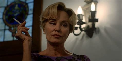 Jessica Lange S American Horror Story Moment And More From Return To Murder House