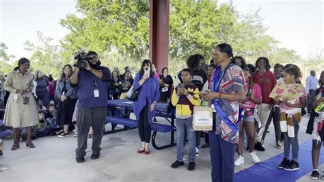 Palm Terrace Elementary students celebrate Volusia County teacher Patricia Troutman