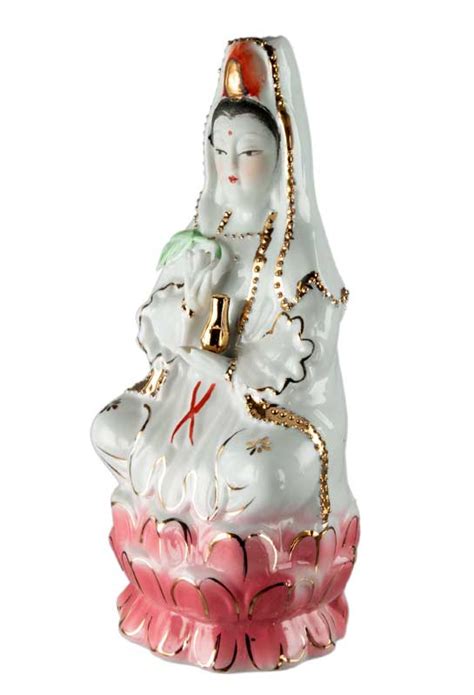 Statue Kuan Yin D Esse En Porcelaine Peterandclo