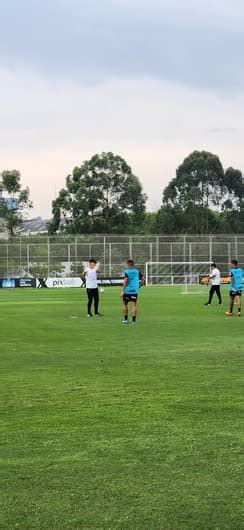 Mano Muda Din Mica Dos Treinos No Corinthians Lance