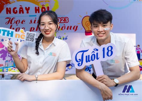 giai ma suc hut cua thiet  dong phuc uth tp hcm