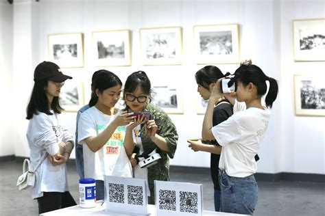 北京中轴线文化传承创意影像展在浙江师范大学美术学院开幕 市场观察 雅昌艺术市场监测中心