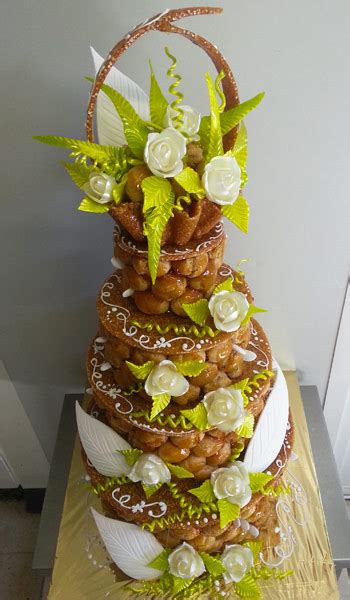 Piece Montee Originale Mariage Le Specialiste Des Desserts De Mariage