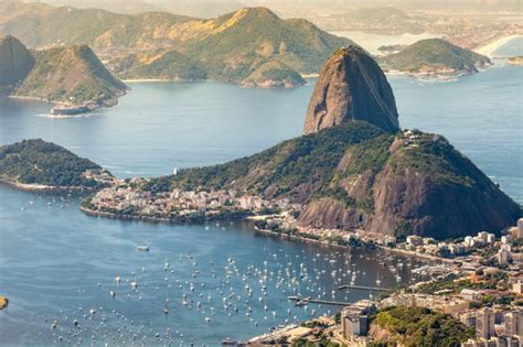 Cristo Redentore E Pan Di Zucchero Da Rio Rio De Janeiro