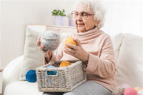 Knitting Tips And Ideas For Older Adults | Spring Mill