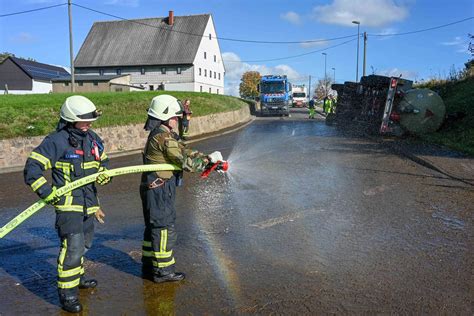 Unfall Mit G Lle Laster In Geringswalde So Knapp Sind Klosterbach Und