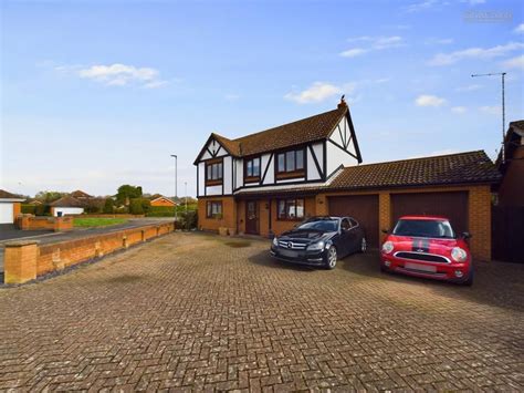 Bed Detached House For Sale In Cardinals Gate Werrington