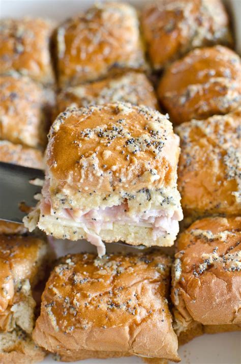 These Hawaiian Roll Ham And Cheese Sliders Are Baked With A Buttery