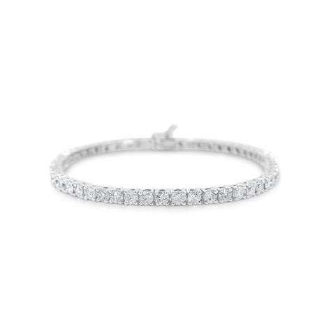 Gold Classic Four Prong Diamond Tennis Bracelet