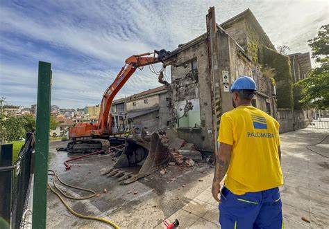 La Maquinaria Ya Trabaja En Reformar Las Clarisas En La Calle Alta A