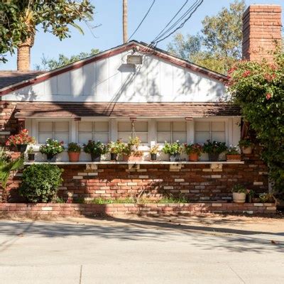 Canoga Park, Los Angeles CA - Neighborhood Guide | Trulia